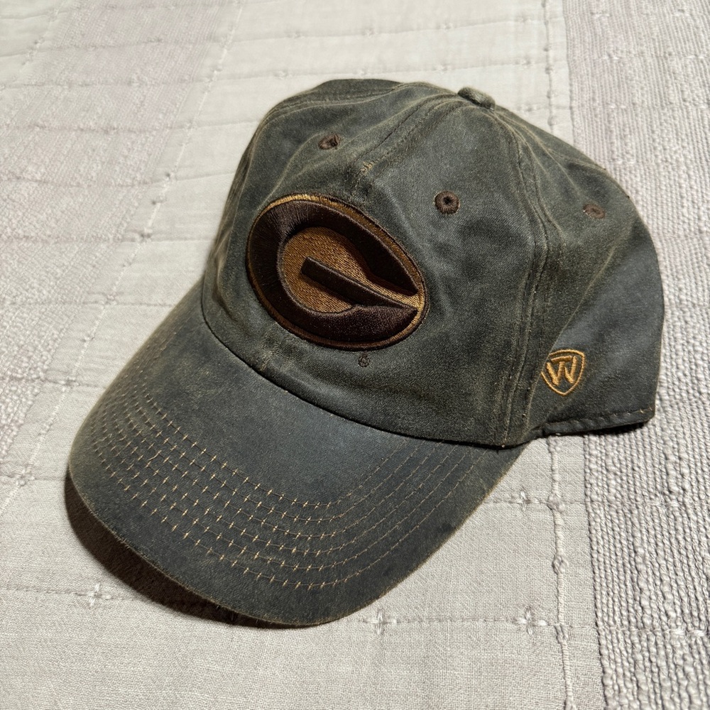 UGA Georgia Bulldogs Brown Leather Adjustable Baseball Cap Men's